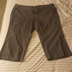 Mossimo Capri Style Dress Pants